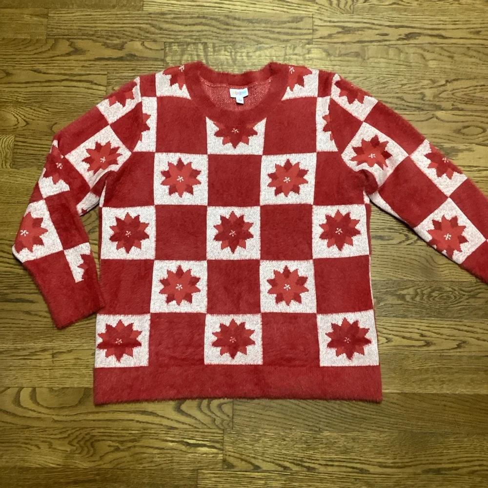 LulaRoe Holiday Poinsettia Red Check Eyelash Sweater. Size Large